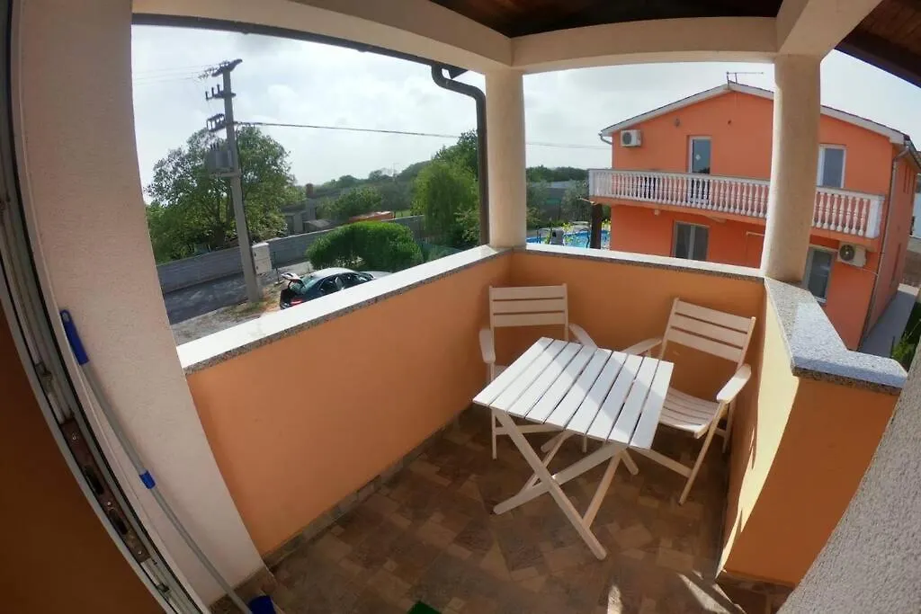 Comfortable Apartment Near Pula Marčana 0*,